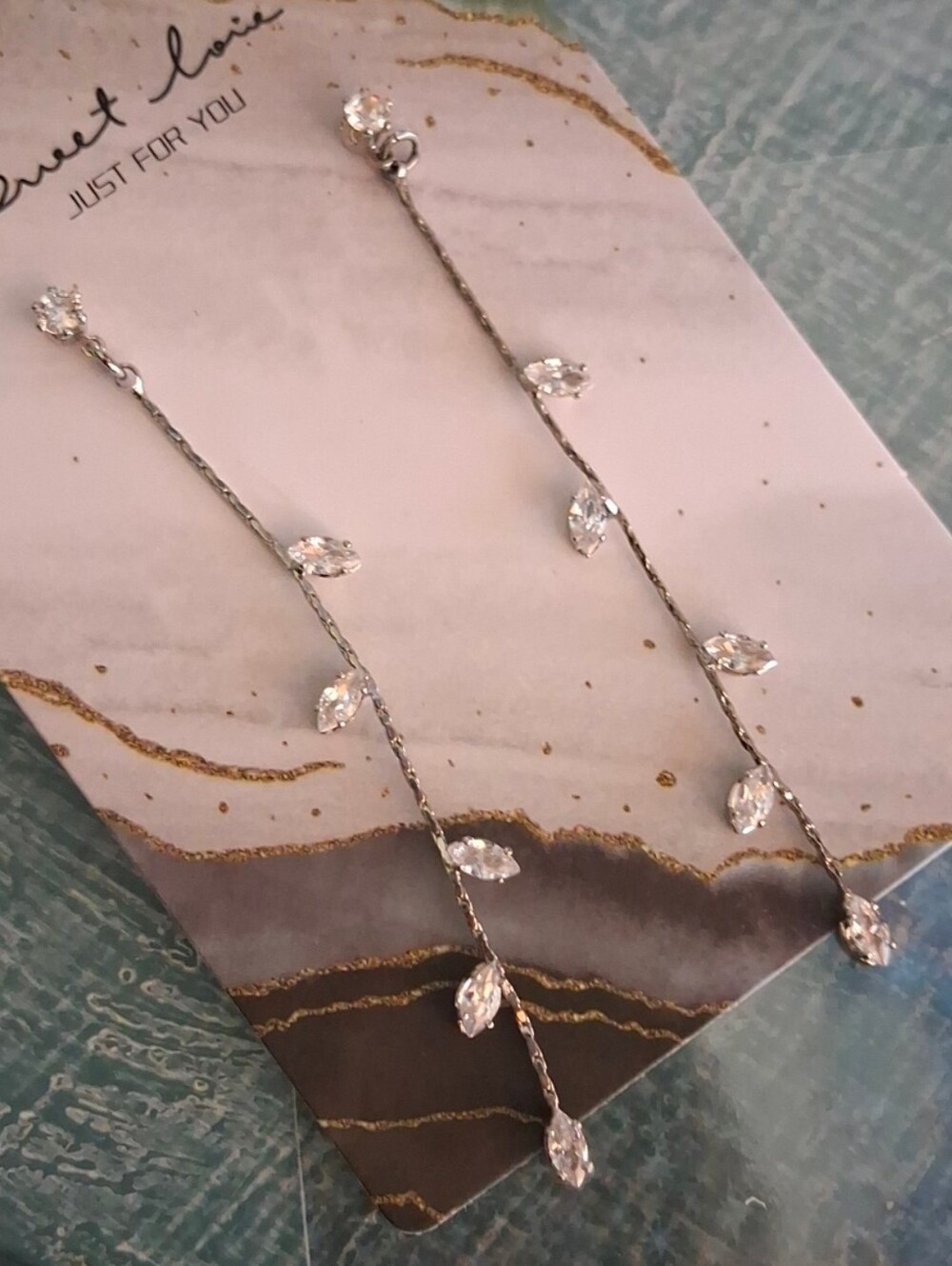$8 Each Or Bundle 5/$20 Dainty Silver Crystal Vine Drop Earrings